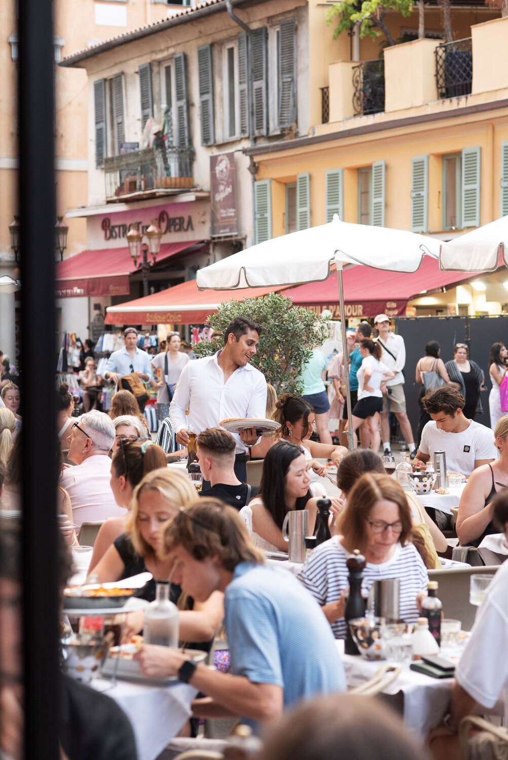 Discover the restaurant La Voglia on the Cours Saleya in Nice photo 4